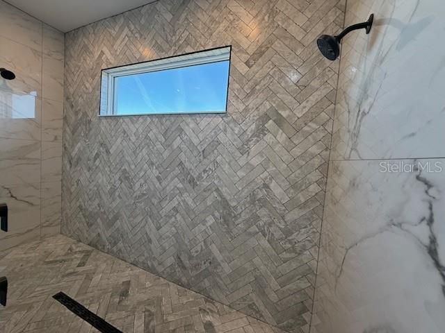 En Venta: $1,090,000 (4 camas, 3 baños, 3436 Pies cuadrados)