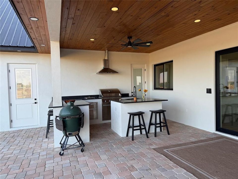 En Venta: $1,090,000 (4 camas, 3 baños, 3436 Pies cuadrados)