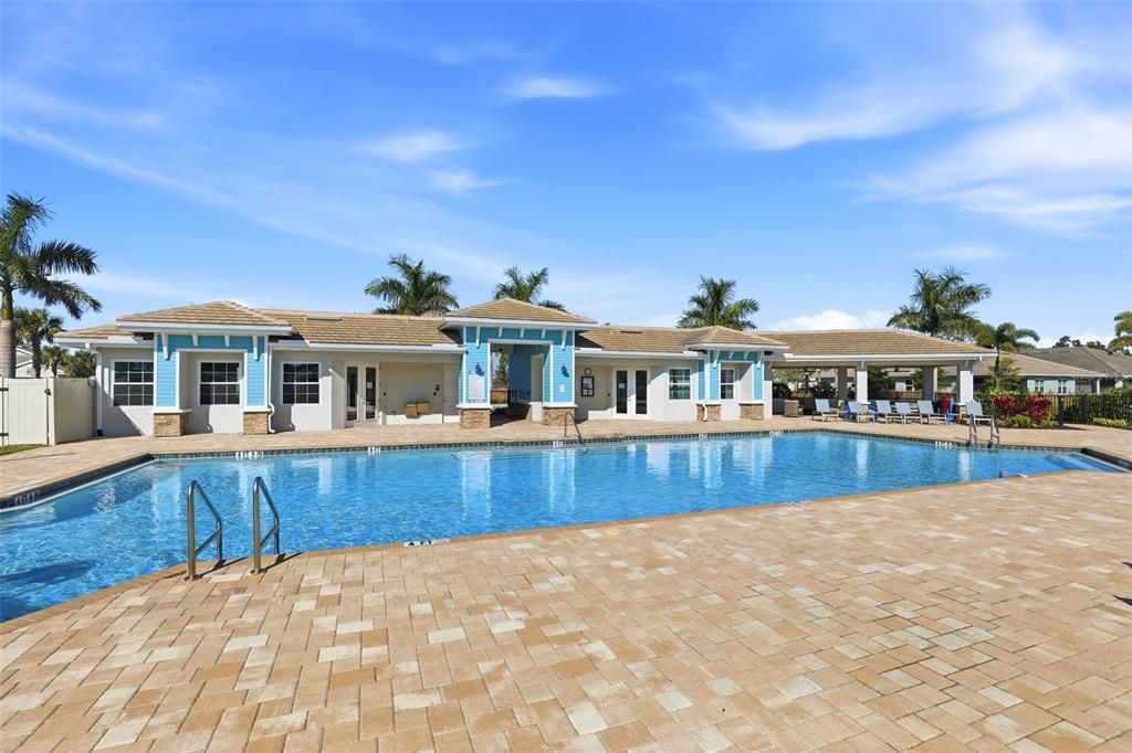 For Sale: $379,000 (2 beds, 2 baths, 1496 Square Feet)