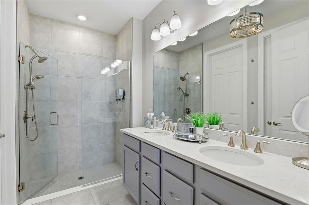 For Sale: $379,000 (2 beds, 2 baths, 1496 Square Feet)