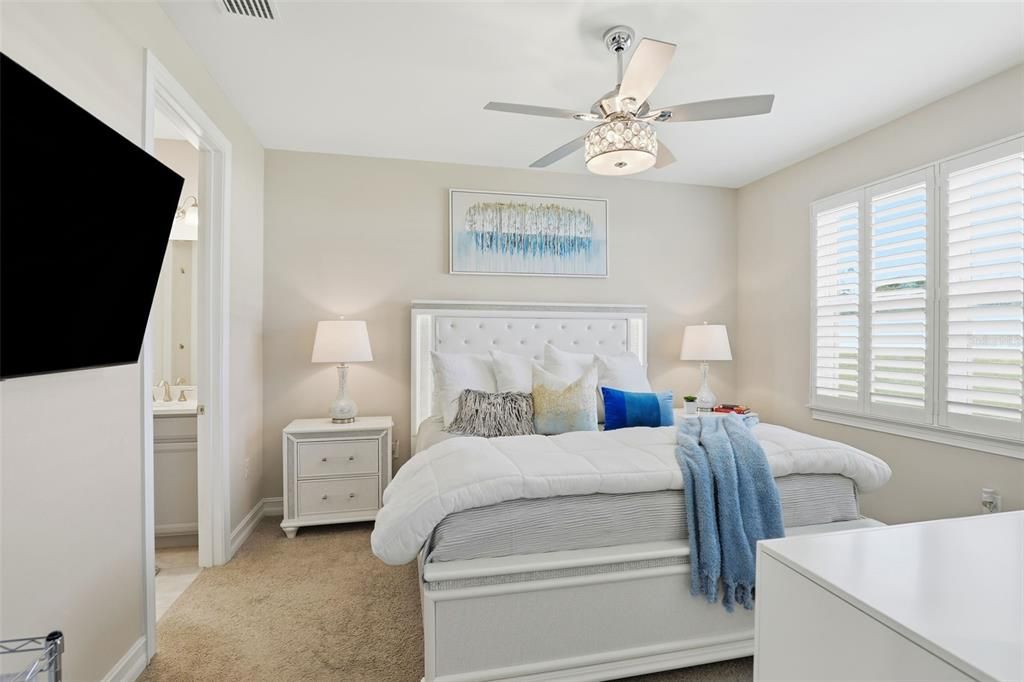 For Sale: $379,000 (2 beds, 2 baths, 1496 Square Feet)