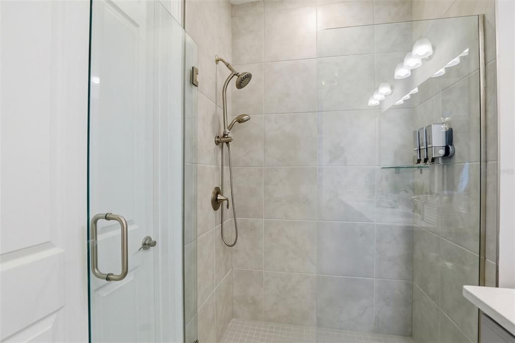 For Sale: $379,000 (2 beds, 2 baths, 1496 Square Feet)