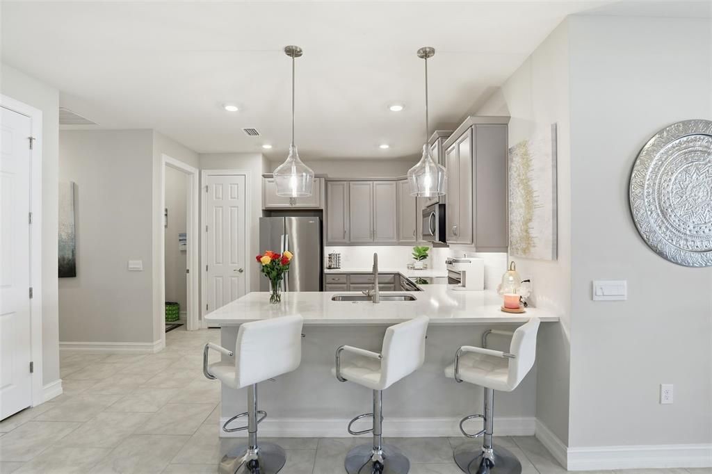 For Sale: $379,000 (2 beds, 2 baths, 1496 Square Feet)