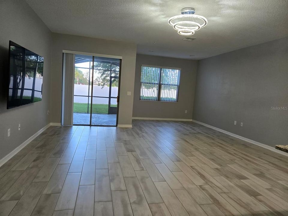 出租: $2,350 (3 贝兹, 2 浴室, 1839 平方英尺)