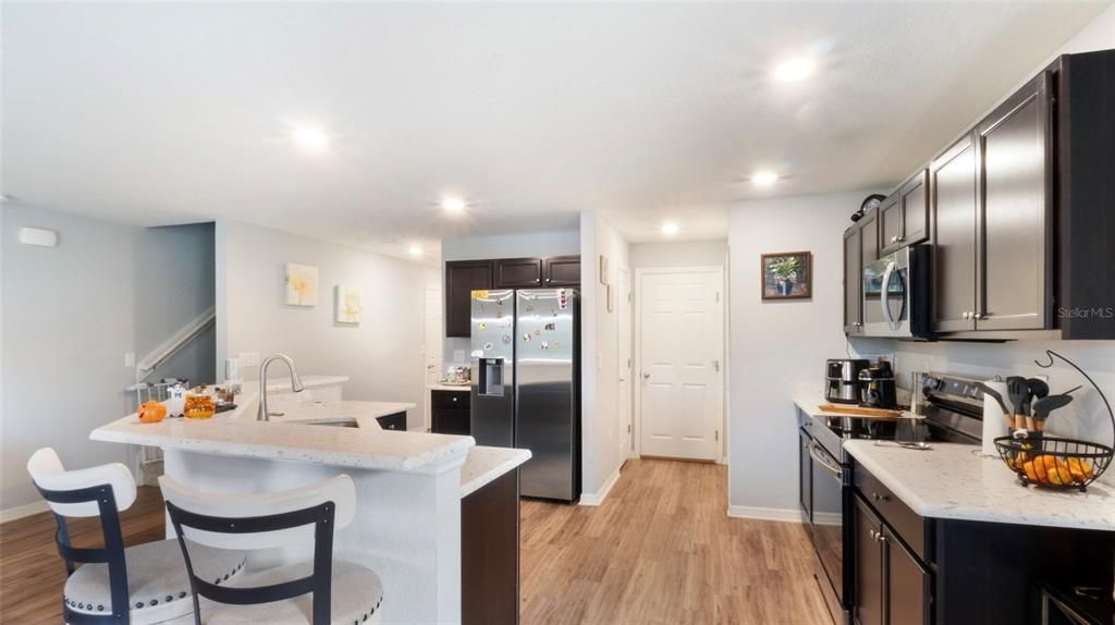 待售: $365,000 (3 贝兹, 2 浴室, 1884 平方英尺)