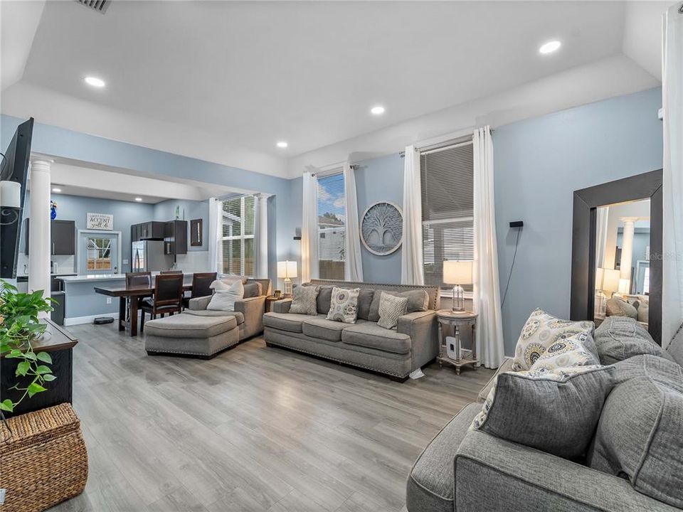 На продажу: $575,000 (3 спален, 2 ванн, 1469 Квадратных фут)