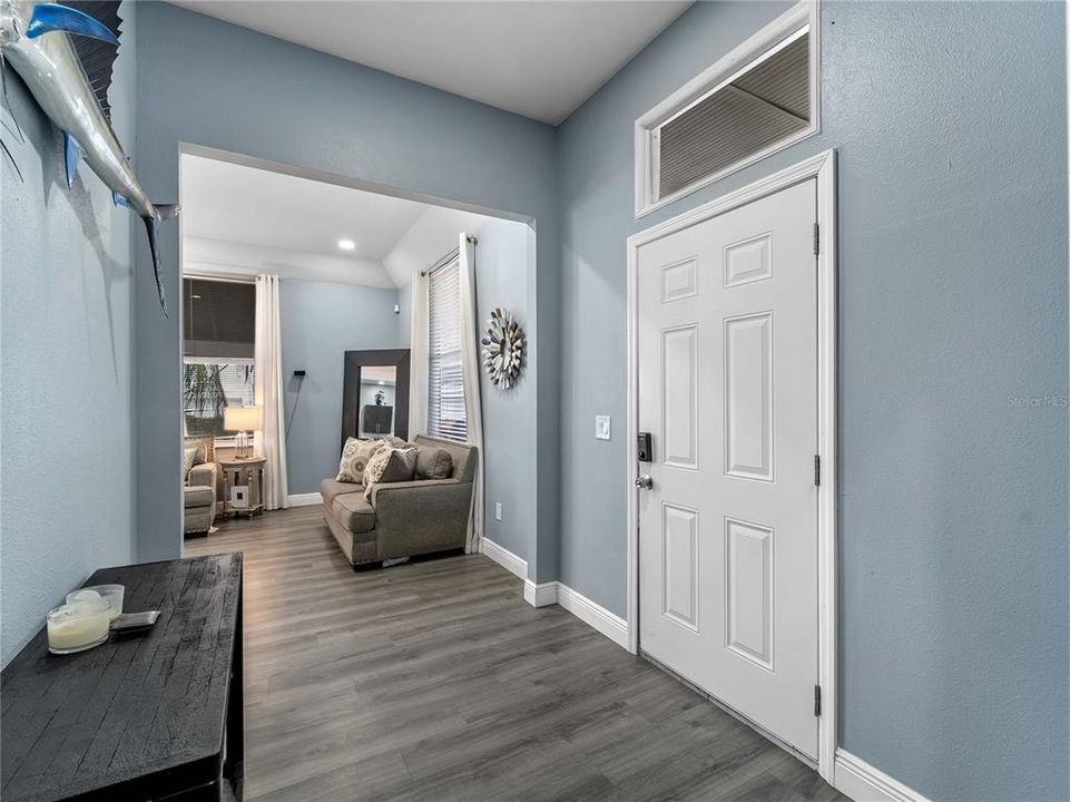 На продажу: $575,000 (3 спален, 2 ванн, 1469 Квадратных фут)