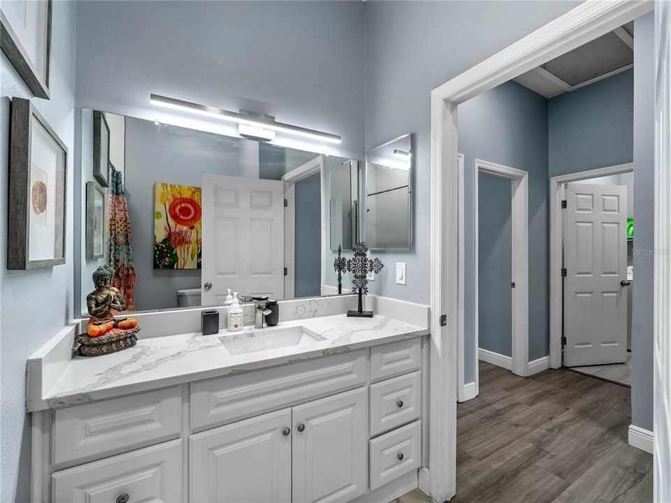 На продажу: $575,000 (3 спален, 2 ванн, 1469 Квадратных фут)