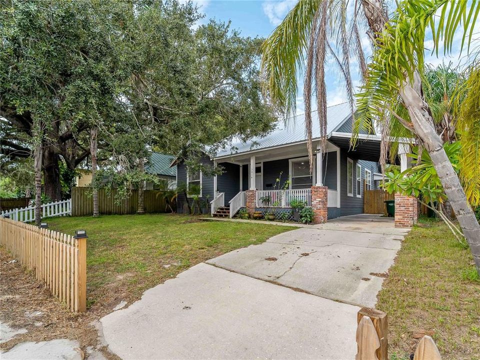 На продажу: $575,000 (3 спален, 2 ванн, 1469 Квадратных фут)