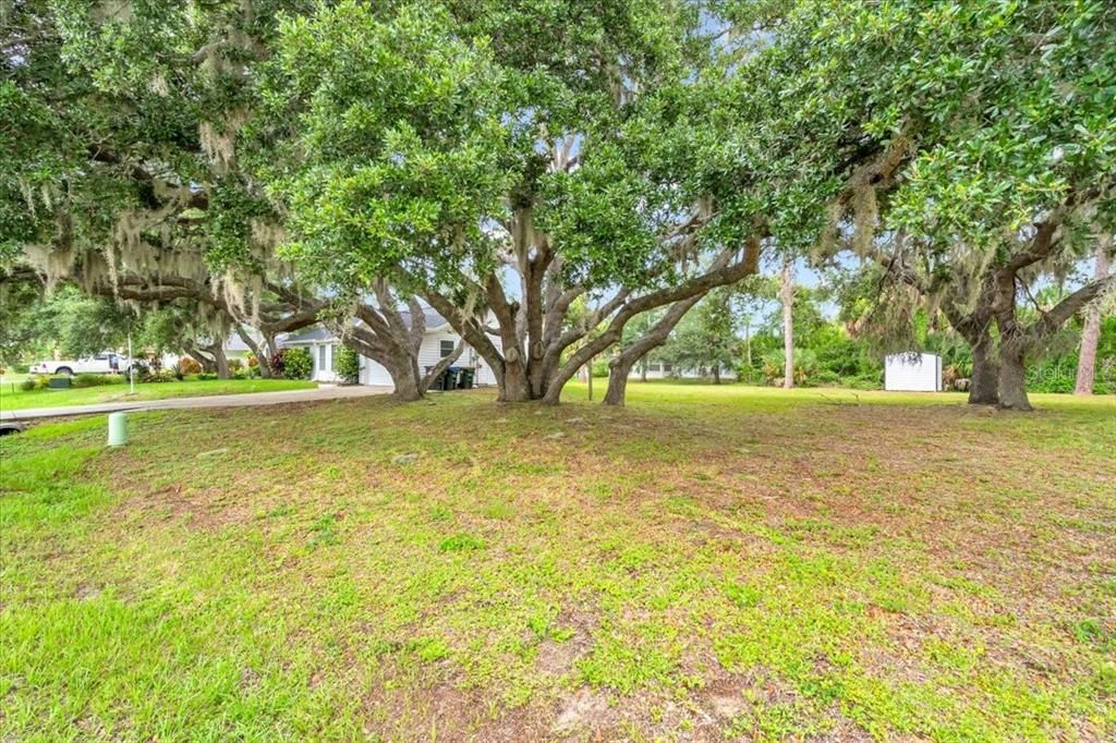 For Rent: $1,850 (3 beds, 2 baths, 1102 Square Feet)