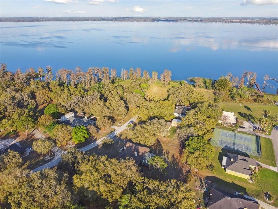 出租: $3,250 (3 贝兹, 2 浴室, 2237 平方英尺)