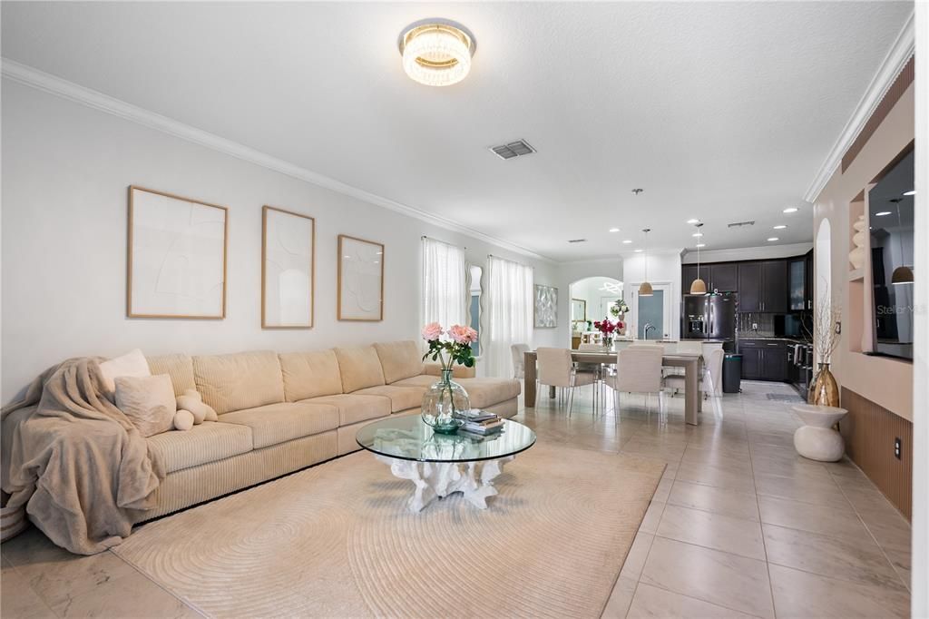 En Venta: $635,000 (4 camas, 3 baños, 2994 Pies cuadrados)