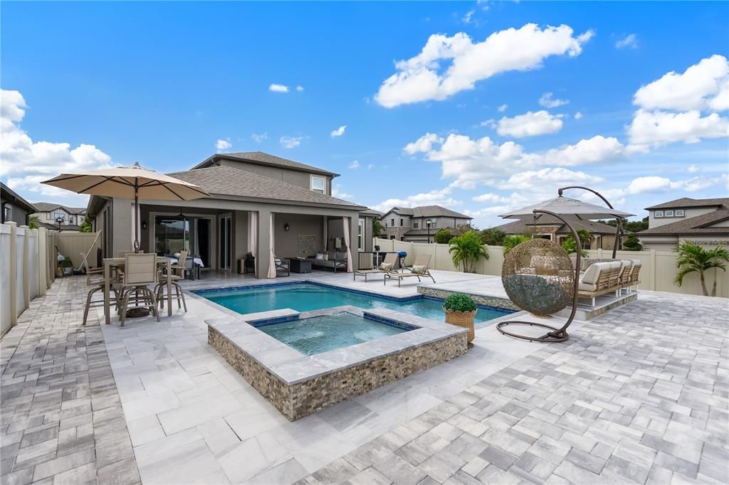 En Venta: $635,000 (4 camas, 3 baños, 2994 Pies cuadrados)