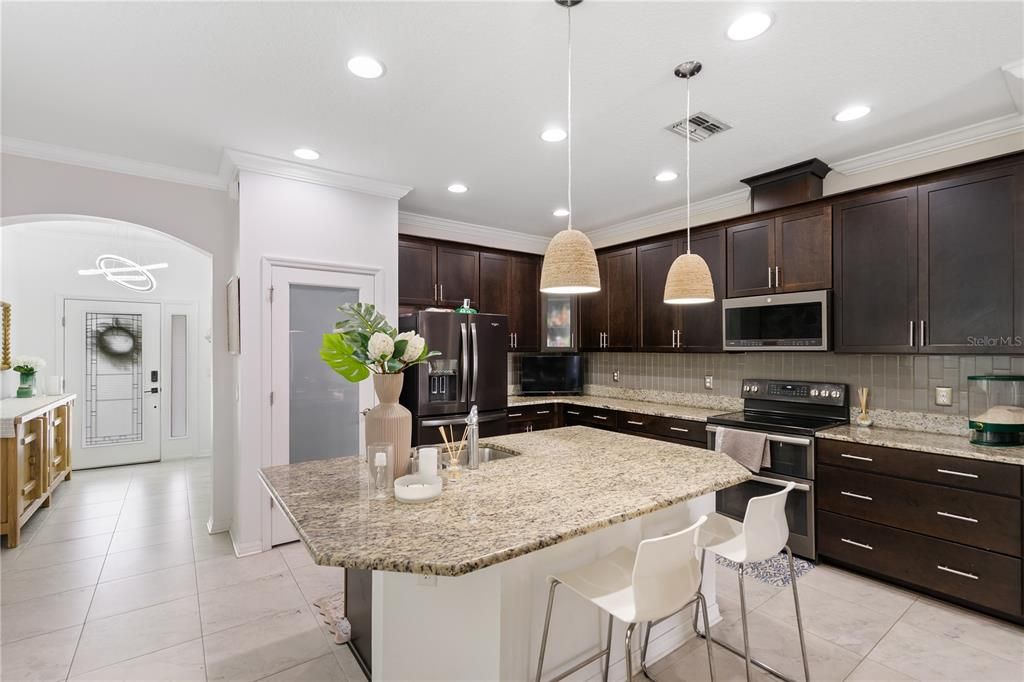 En Venta: $635,000 (4 camas, 3 baños, 2994 Pies cuadrados)