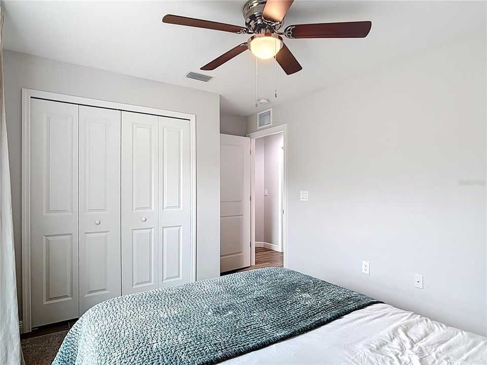 For Rent: $1,900 (3 beds, 2 baths, 1290 Square Feet)