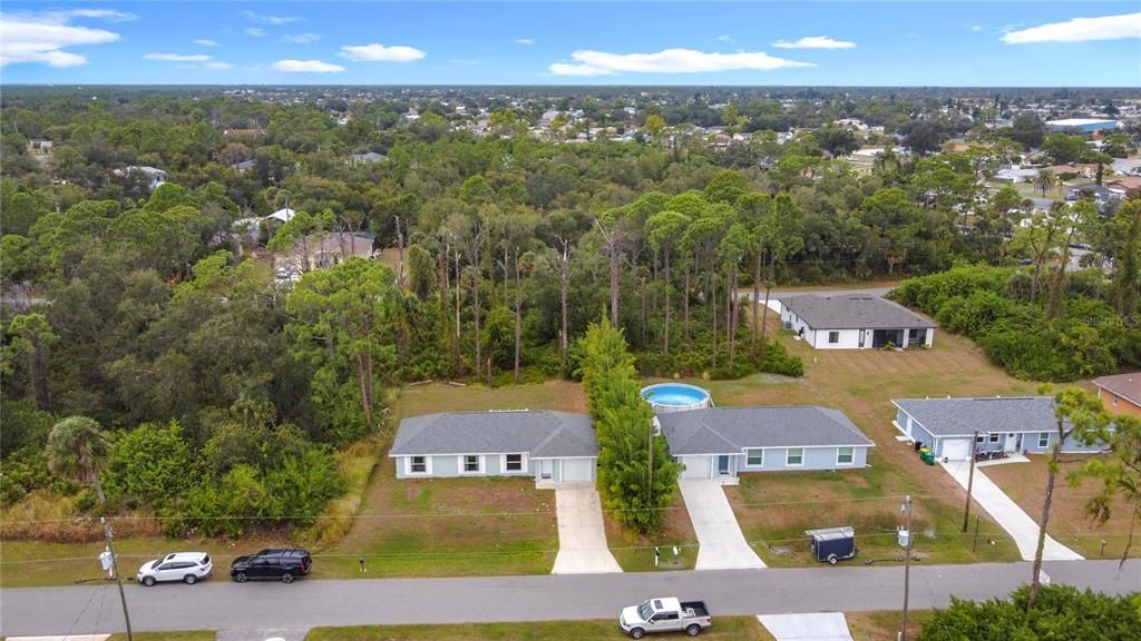 For Rent: $1,900 (3 beds, 2 baths, 1290 Square Feet)