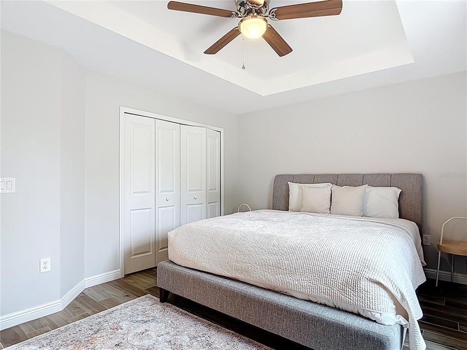 For Rent: $1,900 (3 beds, 2 baths, 1290 Square Feet)