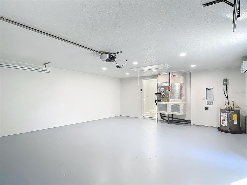 For Sale: $334,900 (3 beds, 2 baths, 1670 Square Feet)