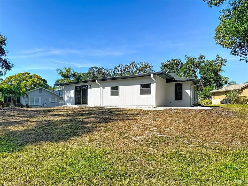For Sale: $334,900 (3 beds, 2 baths, 1670 Square Feet)