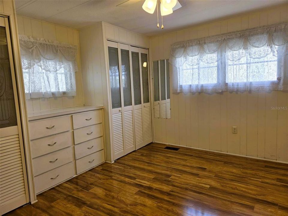 待售: $129,900 (2 贝兹, 2 浴室, 672 平方英尺)