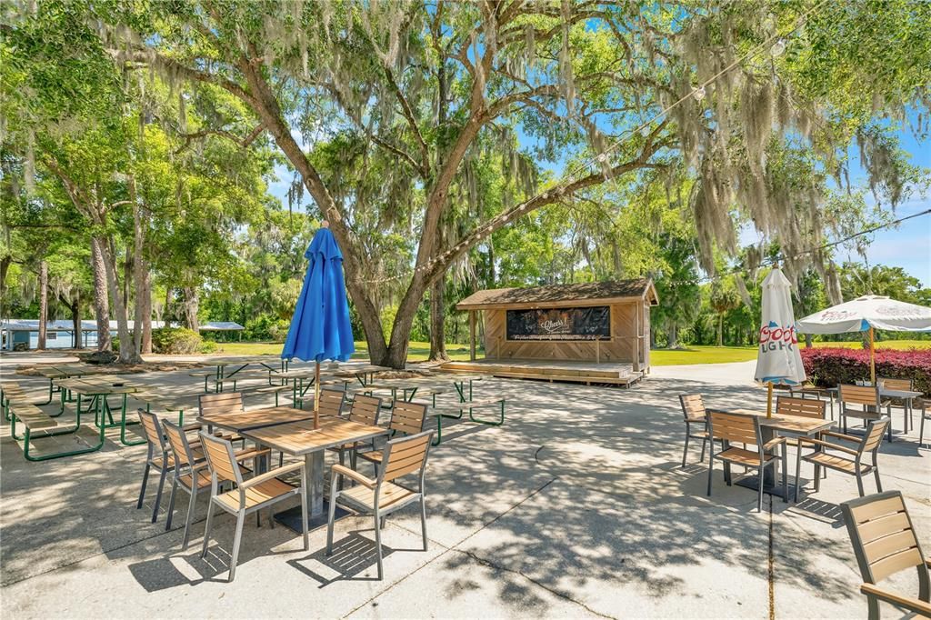 Active With Contract: $365,000 (2 beds, 2 baths, 1678 Square Feet)