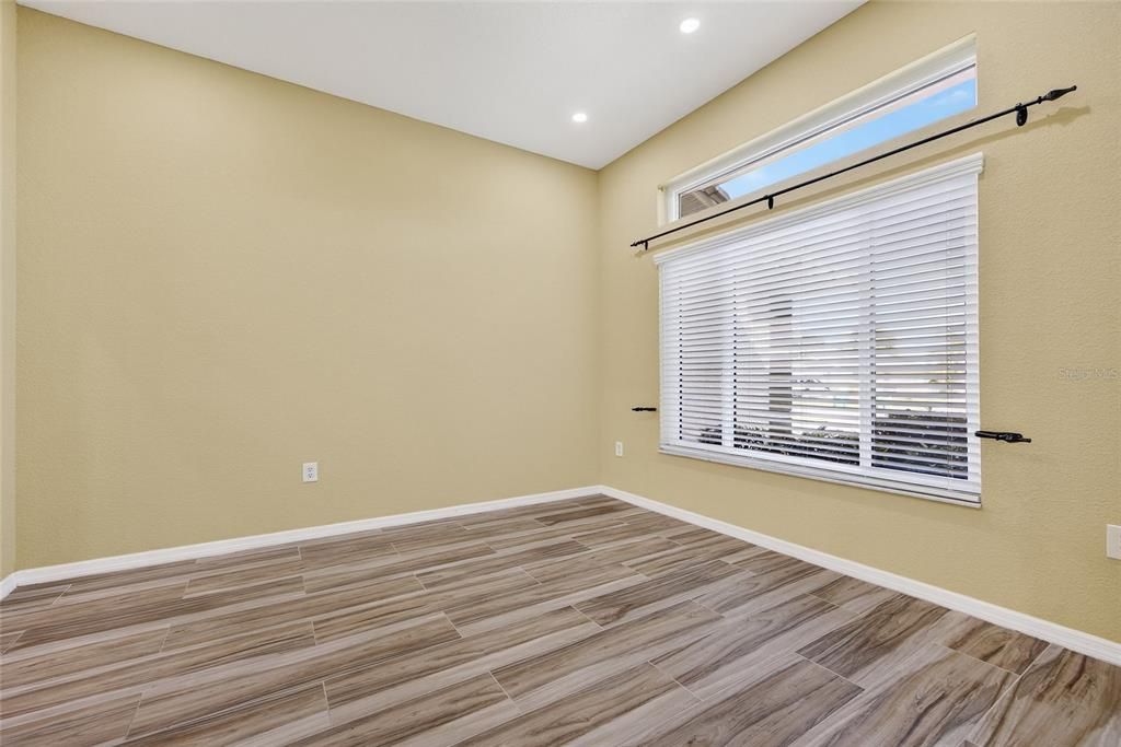 For Sale: $400,000 (4 beds, 2 baths, 2145 Square Feet)