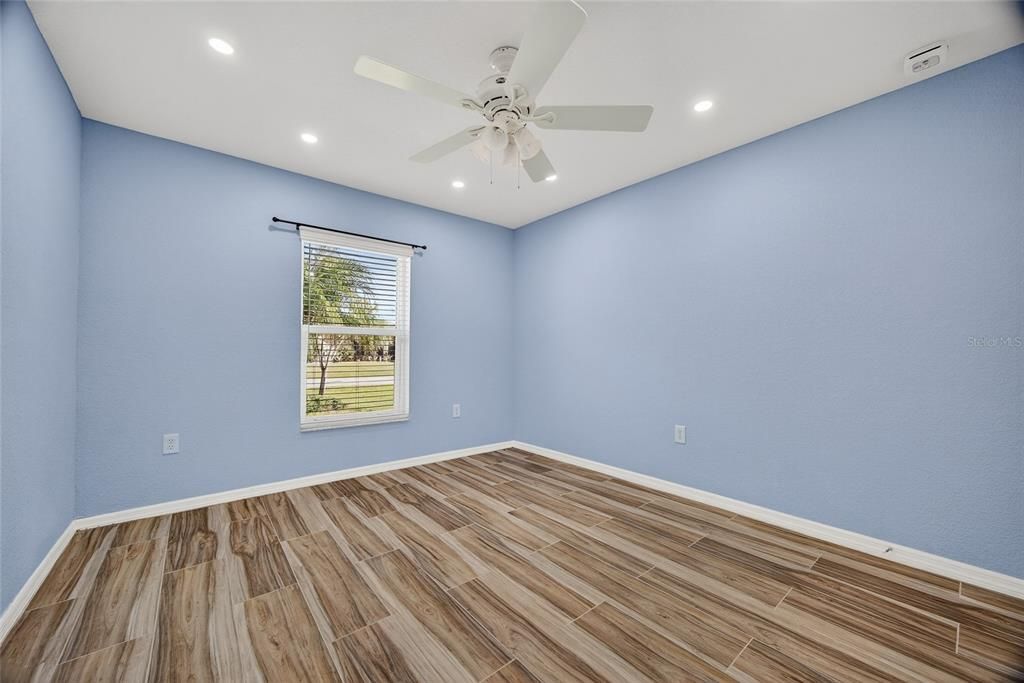 For Sale: $400,000 (4 beds, 2 baths, 2145 Square Feet)