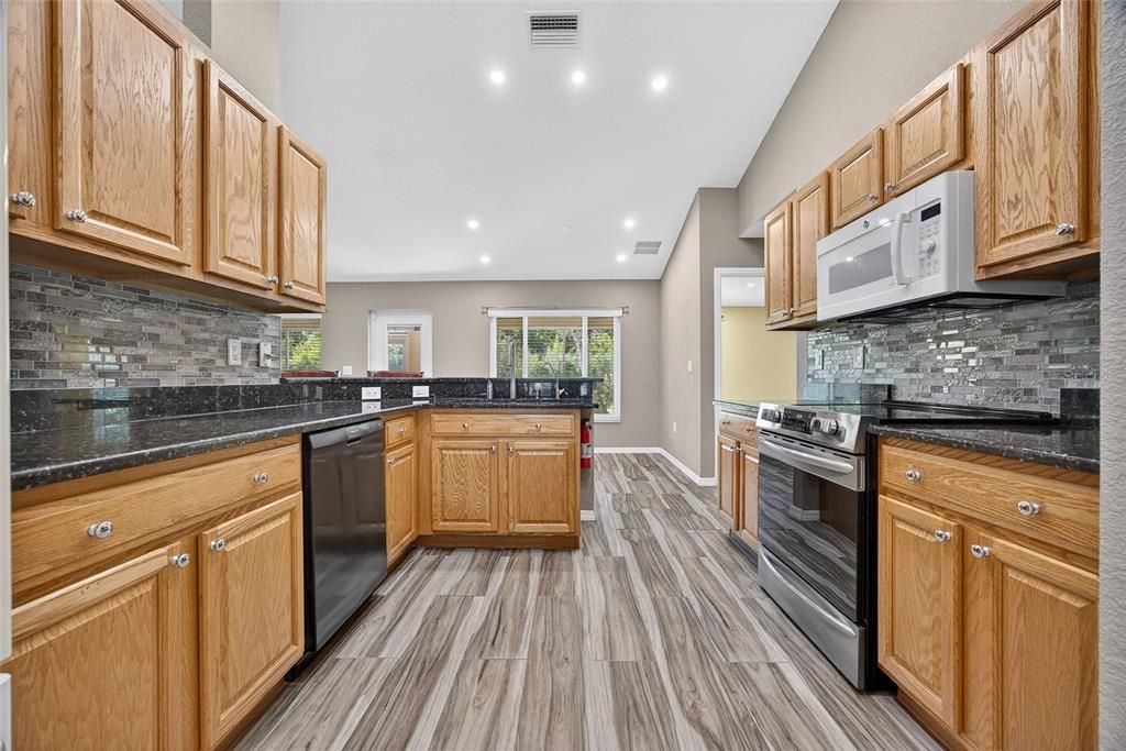 For Sale: $400,000 (4 beds, 2 baths, 2145 Square Feet)