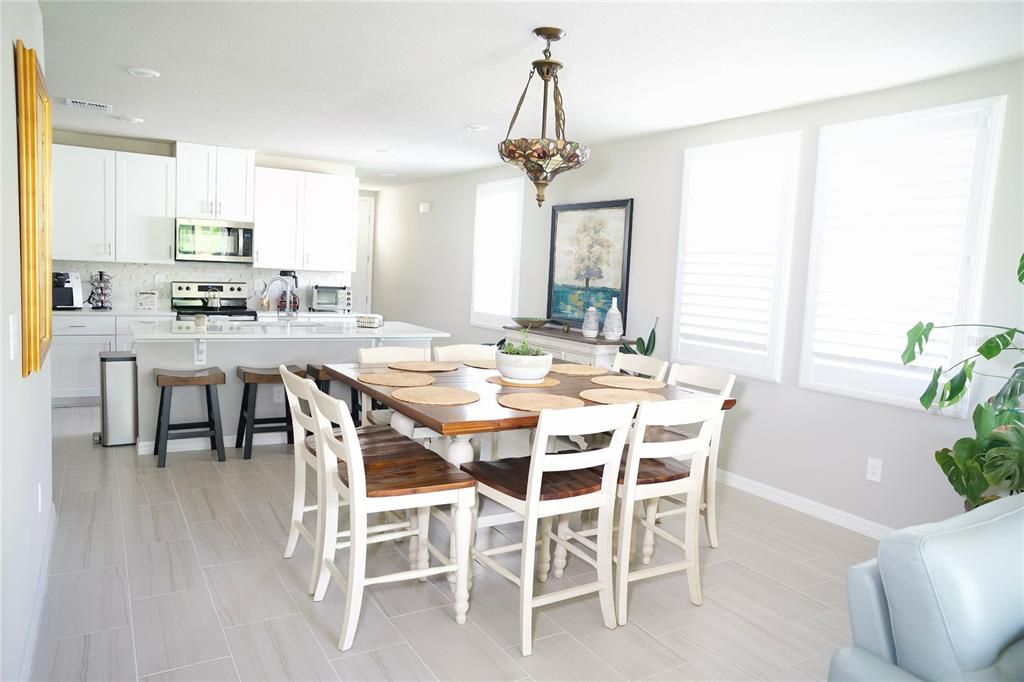 待售: $339,900 (4 贝兹, 2 浴室, 1605 平方英尺)