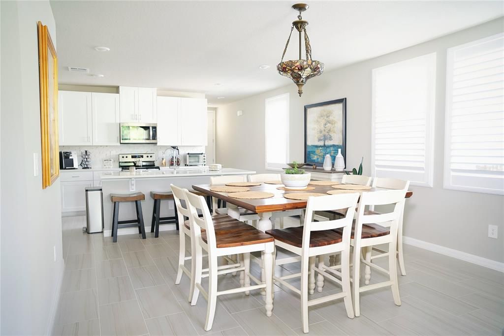 待售: $339,900 (4 贝兹, 2 浴室, 1605 平方英尺)