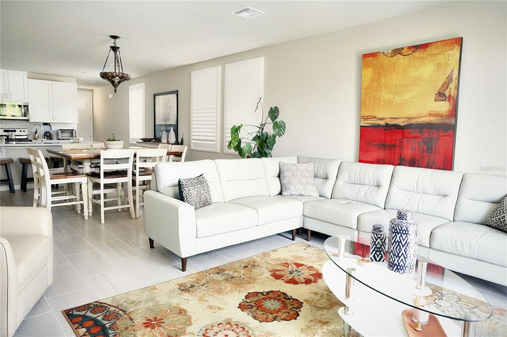 待售: $339,900 (4 贝兹, 2 浴室, 1605 平方英尺)