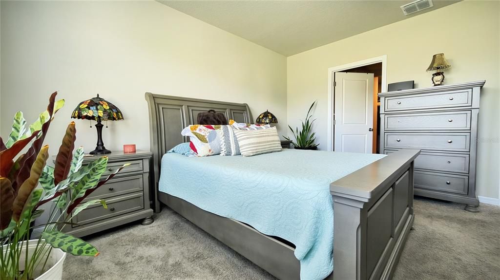 待售: $339,900 (4 贝兹, 2 浴室, 1605 平方英尺)