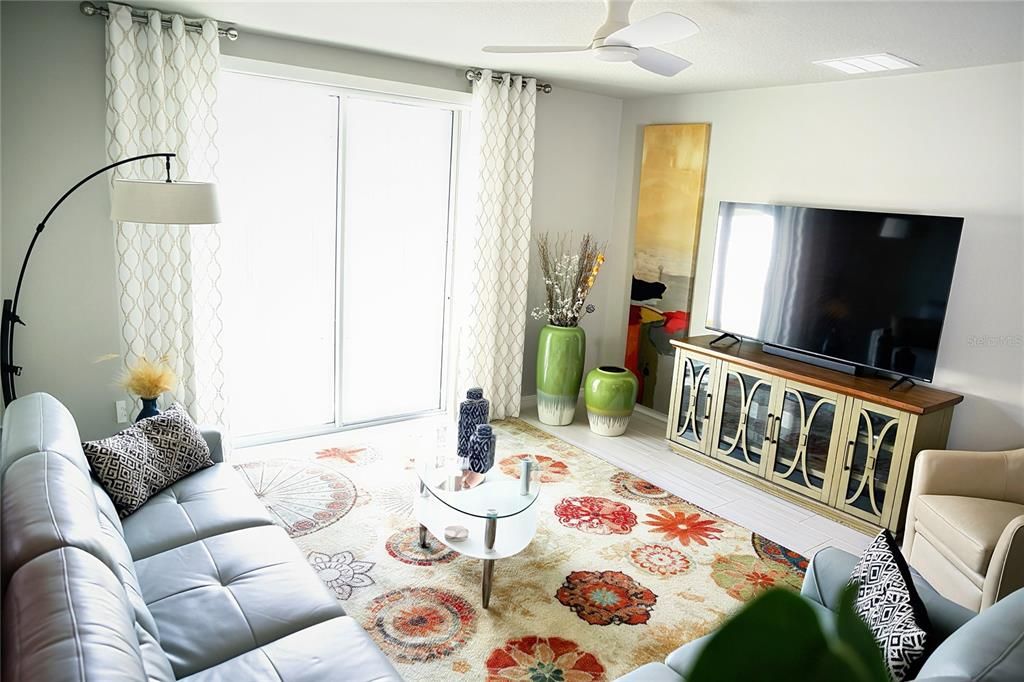 待售: $339,900 (4 贝兹, 2 浴室, 1605 平方英尺)