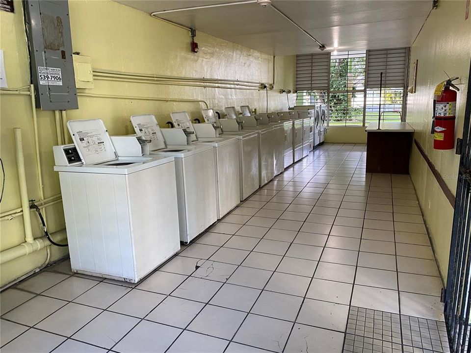 Под контрактом: $145,000 (3 спален, 1 ванн, 829 Квадратных фут)