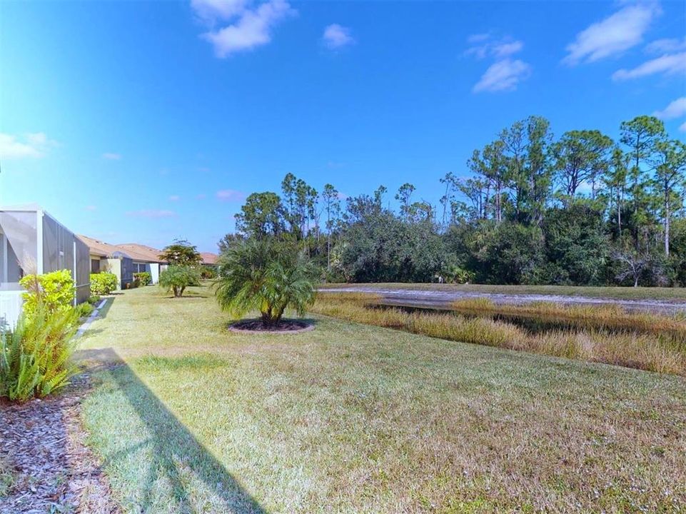 For Sale: $250,000 (2 beds, 2 baths, 1363 Square Feet)