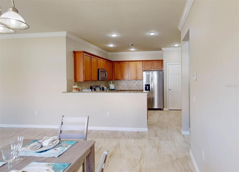 For Sale: $250,000 (2 beds, 2 baths, 1363 Square Feet)