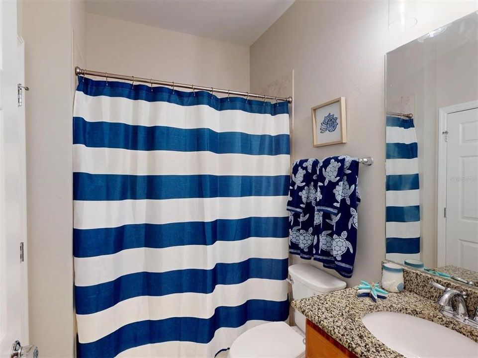 For Sale: $250,000 (2 beds, 2 baths, 1363 Square Feet)