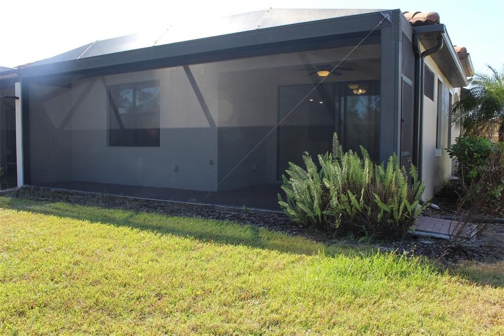 For Sale: $250,000 (2 beds, 2 baths, 1363 Square Feet)