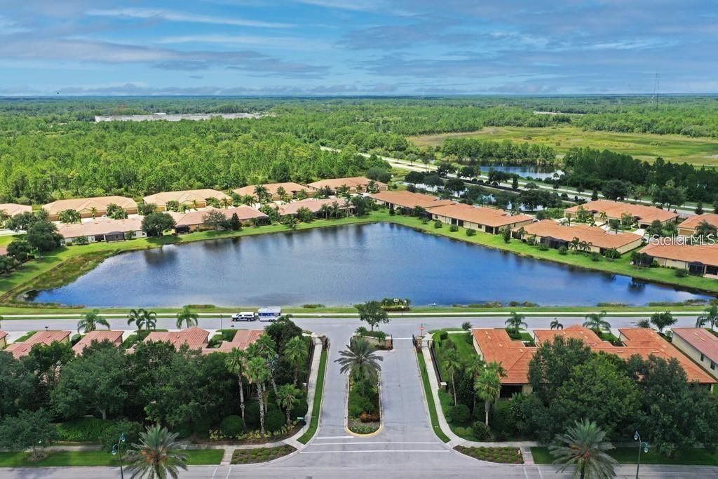 For Sale: $250,000 (2 beds, 2 baths, 1363 Square Feet)