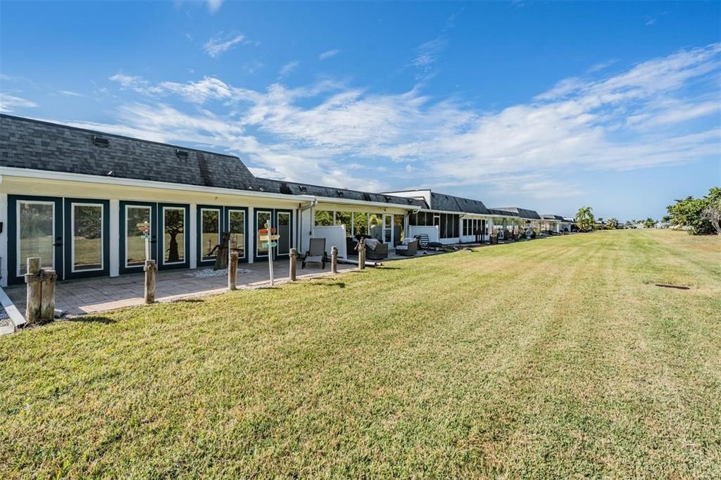 For Sale: $325,000 (2 beds, 2 baths, 1400 Square Feet)