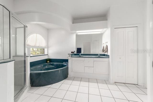 待售: $609,000 (4 贝兹, 3 浴室, 3494 平方英尺)