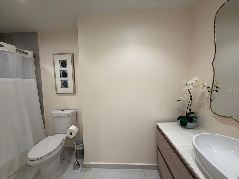 出租: $3,000 (3 贝兹, 2 浴室, 0 平方英尺)