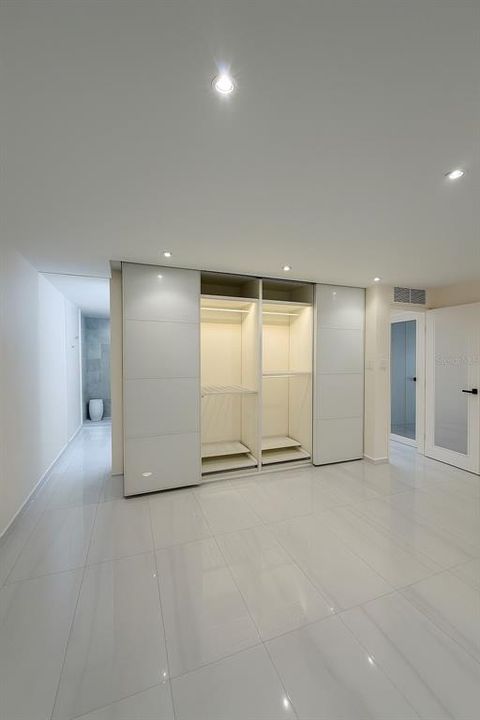 出租: $3,000 (3 贝兹, 2 浴室, 0 平方英尺)