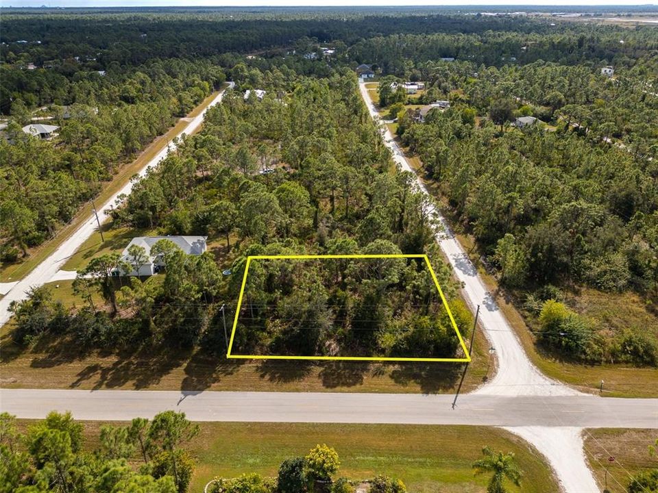 На продажу: $35,000 (0.29 acres)