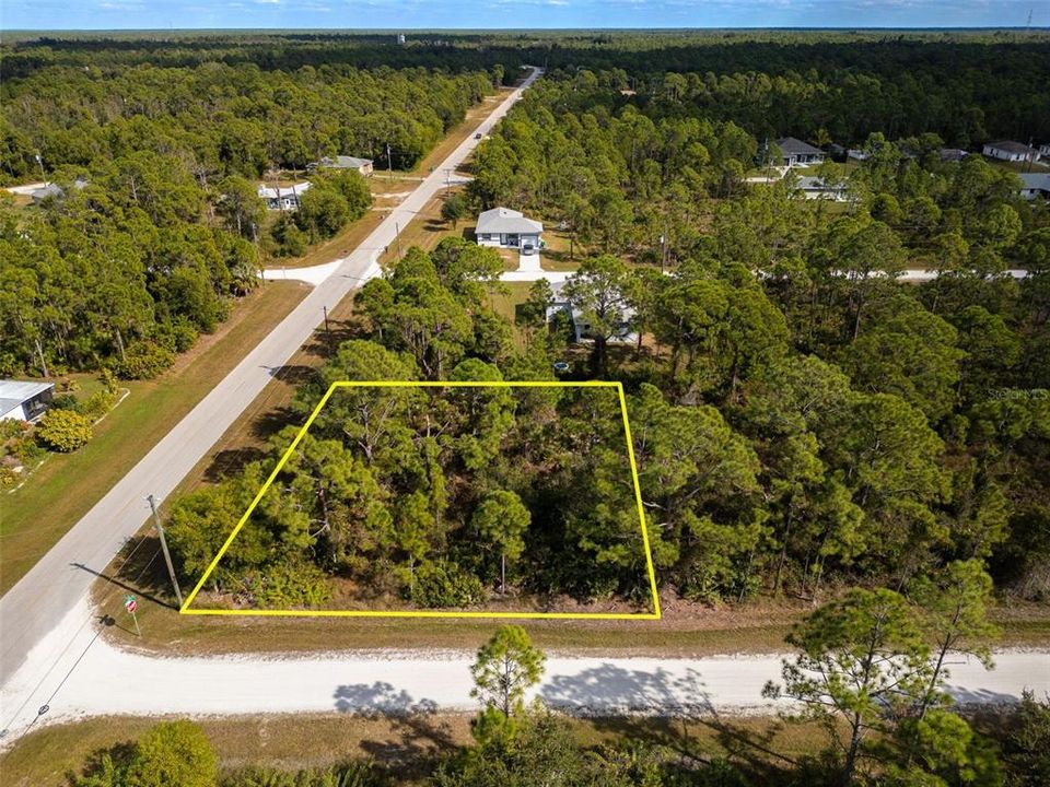 На продажу: $35,000 (0.29 acres)