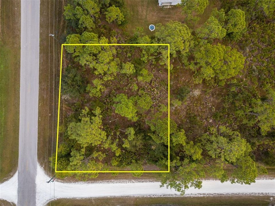 На продажу: $35,000 (0.29 acres)