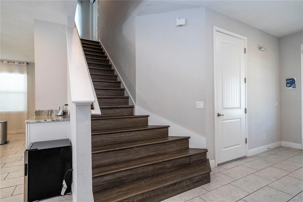 For Sale: $760,000 (6 beds, 6 baths, 3317 Square Feet)