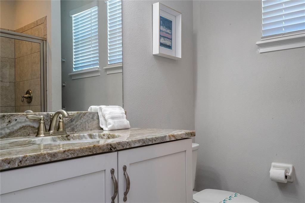 For Sale: $760,000 (6 beds, 6 baths, 3317 Square Feet)