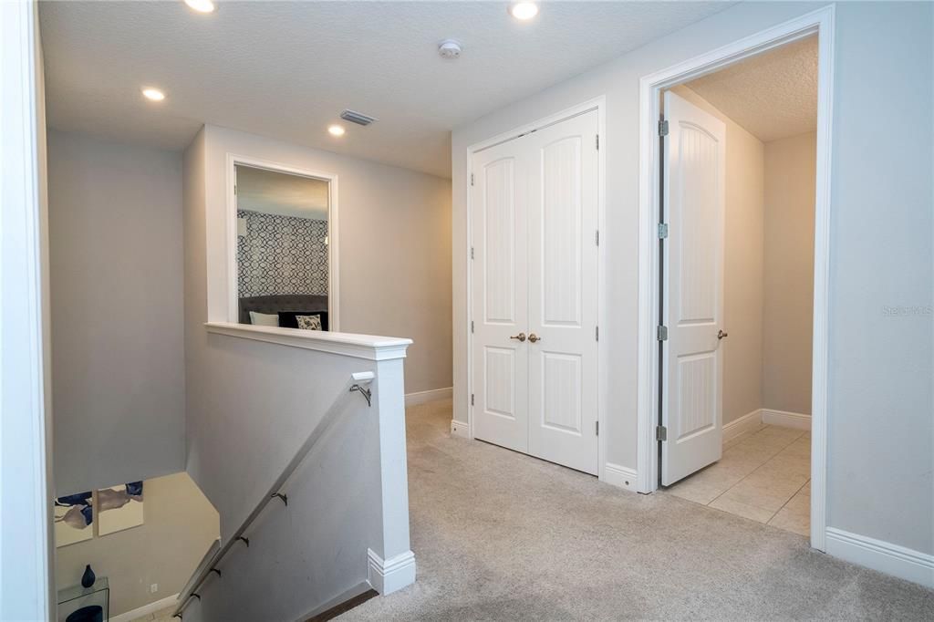 For Sale: $760,000 (6 beds, 6 baths, 3317 Square Feet)