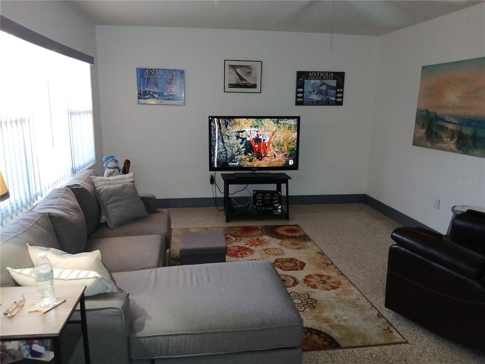 En Venta: $612,500 (3 camas, 1 baños, 1218 Pies cuadrados)